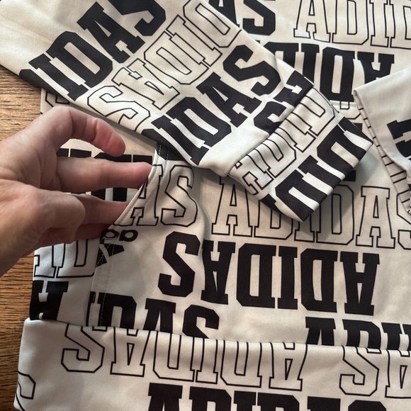 Adidas Youth Logo Pullover White and Black Hoodie Youth Sz M 10/12 - Picture 2 of 8